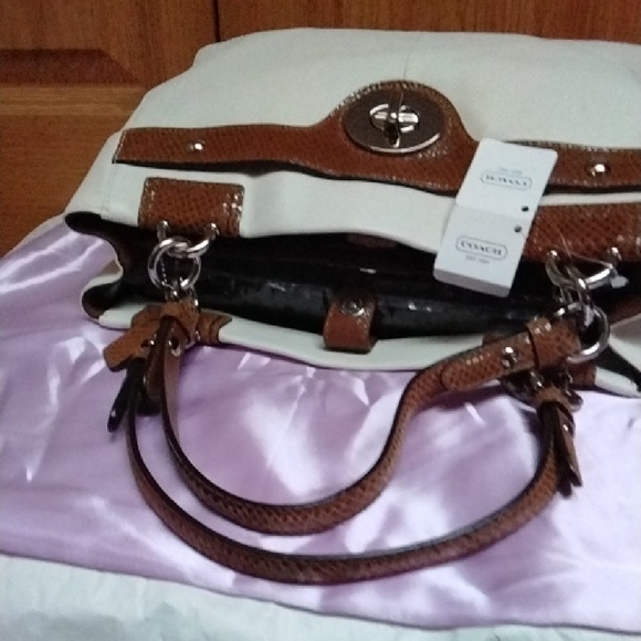 Coach White And Nutmeg Penelope Carryall Handbag - Picture 8 of 11